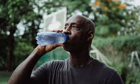 Generador de agua atmosférica: tecnología ecológica que extrae vida del aire